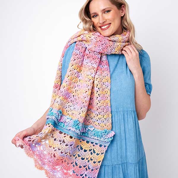 Crochet Now Magazine #118 With Bella Coco Seasonal Style Booklet & Luxury Crochet Set