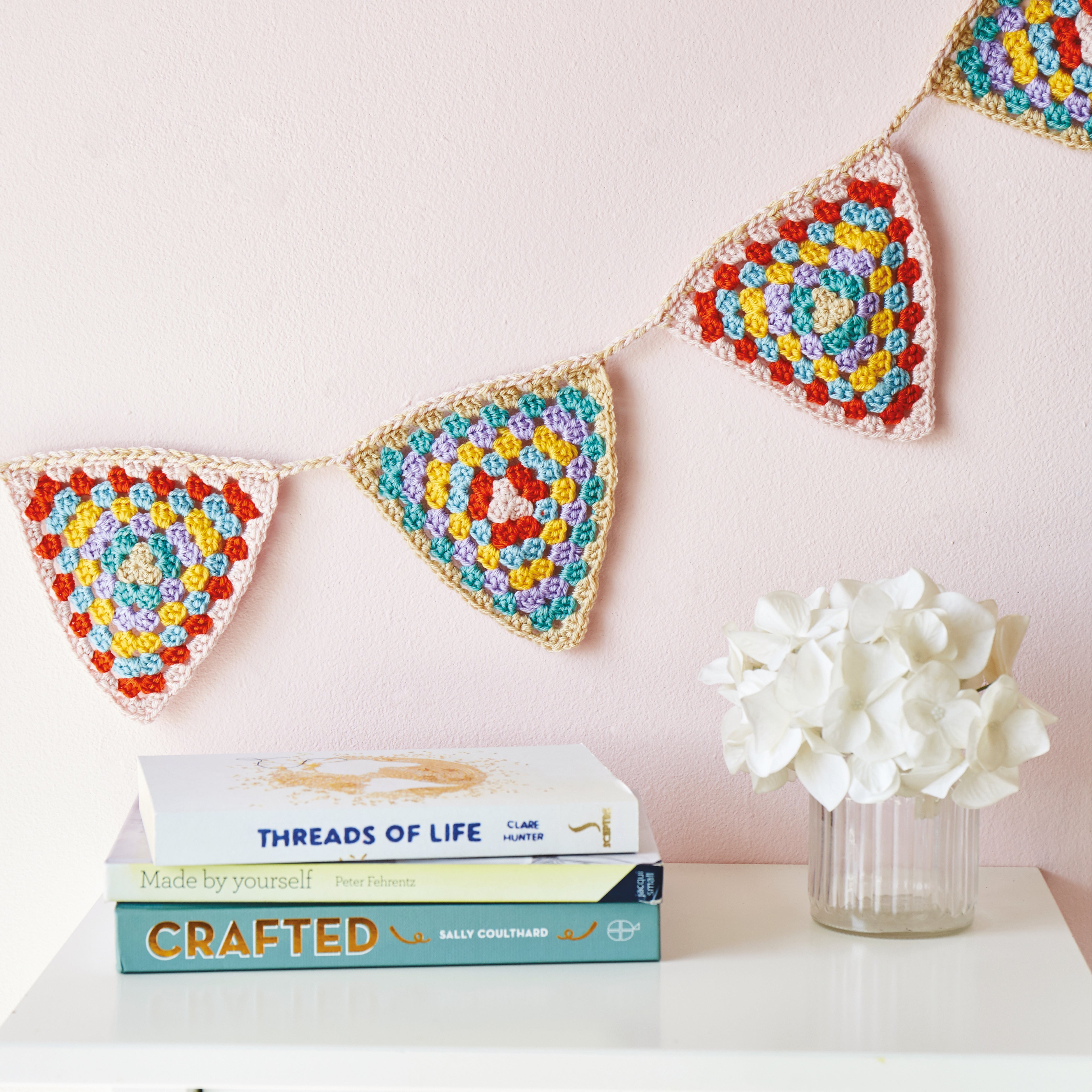 Crochet Made Easy Book: Modern Crochet Patterns For Beginners