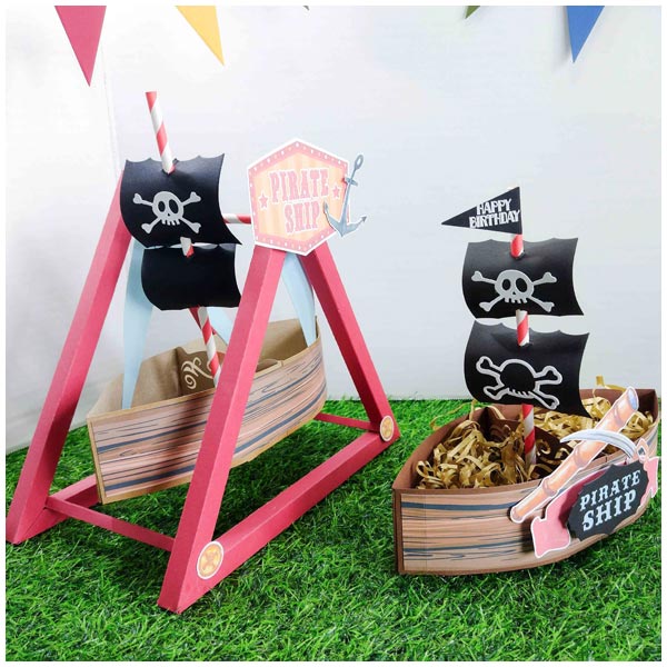 Simply Made Crafts 3D Die Set Fairground Attraction Pirate Ship | Set of 13