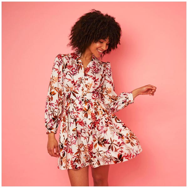 Love Sewing Magazine #137
