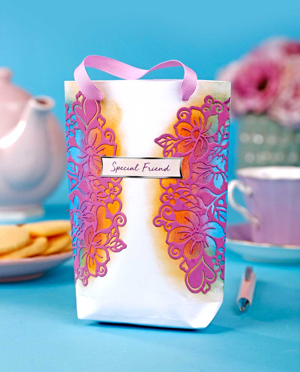 Die-Cutting Essentials Magazine #137 – Craftworld