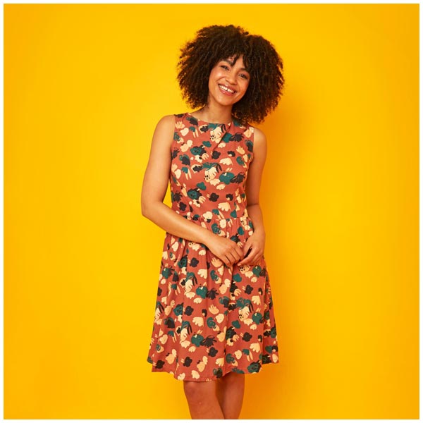 Love Sewing Magazine #136